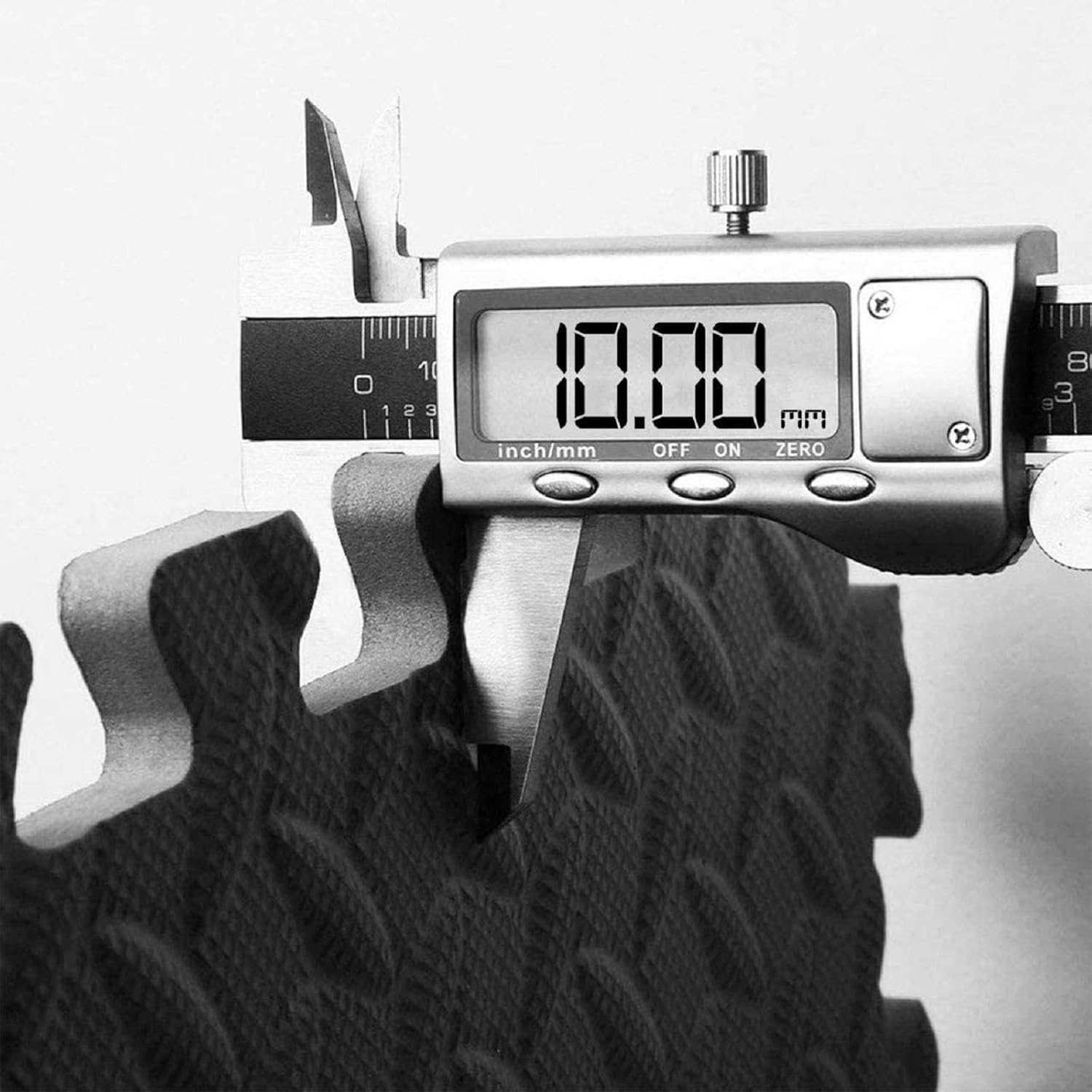 Soft Foam Exercise Floor Mats, Interlocking Puzzle EVA mat tiles For Gym, Garage, Home, Office, Workouts, Yoga, Kids Play, Weights and workout Studio - 60 x 60cm